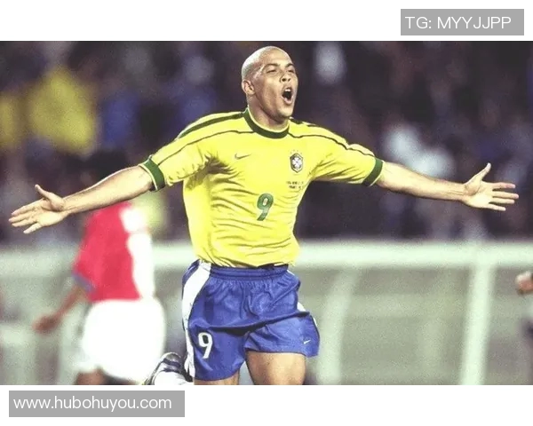 23岁以上足球明星的辉煌历程与成就解析