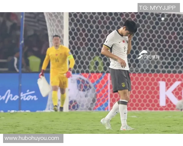 今天足球明星意外去世引发全球球迷的深切哀悼与追思